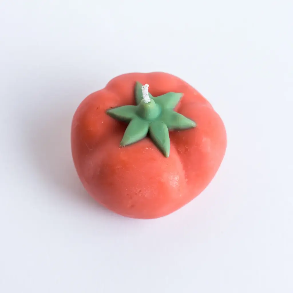Ripe Tomato Candle2.webp